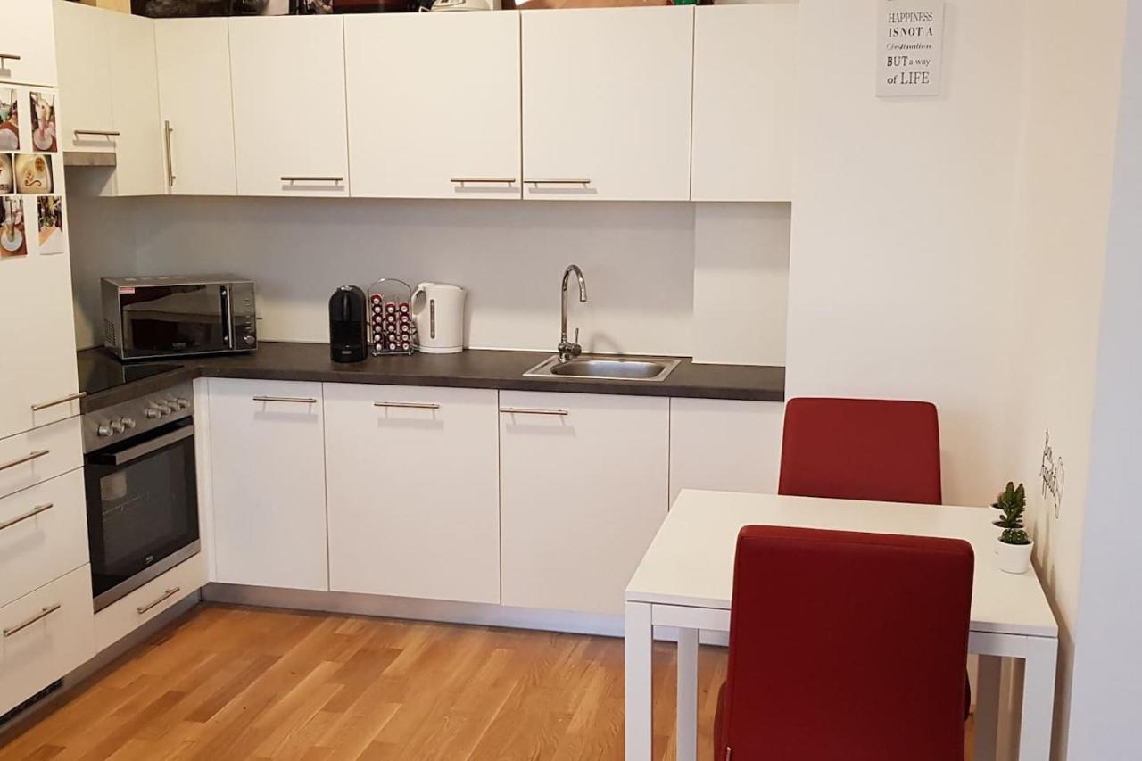 Trendy Danube Apartment - Close To Un ウィーン エクステリア 写真