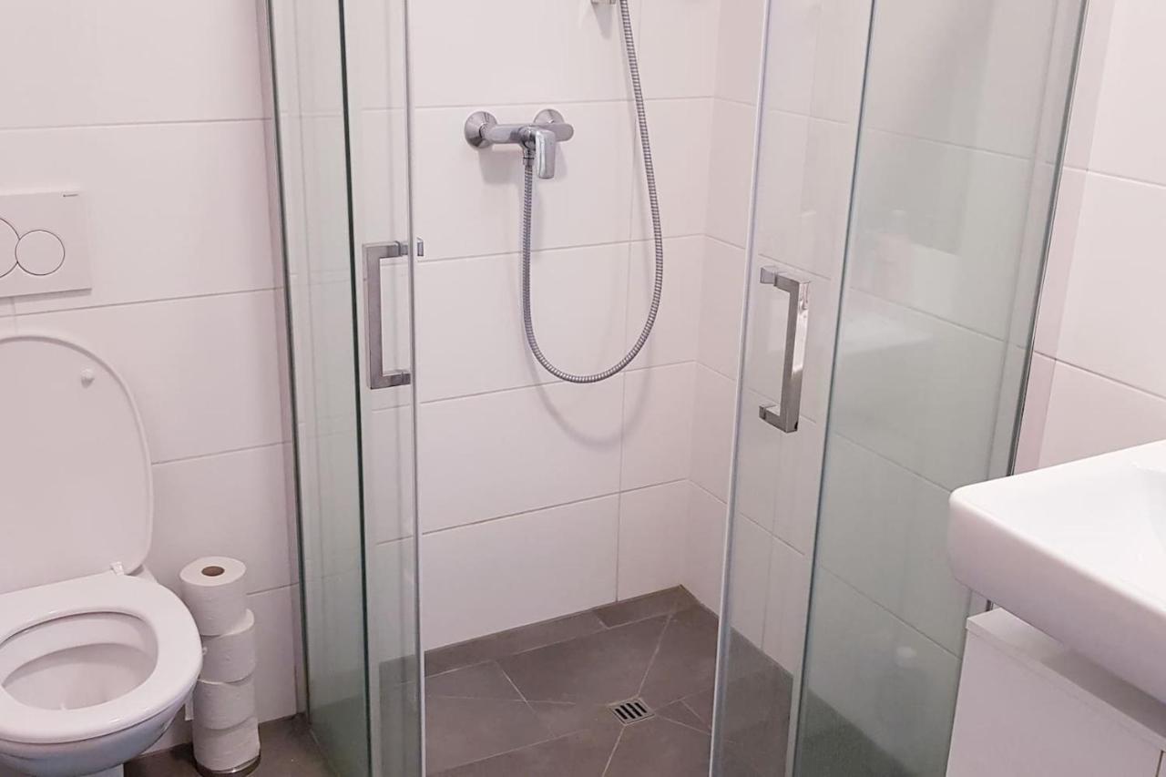 Trendy Danube Apartment - Close To Un ウィーン エクステリア 写真