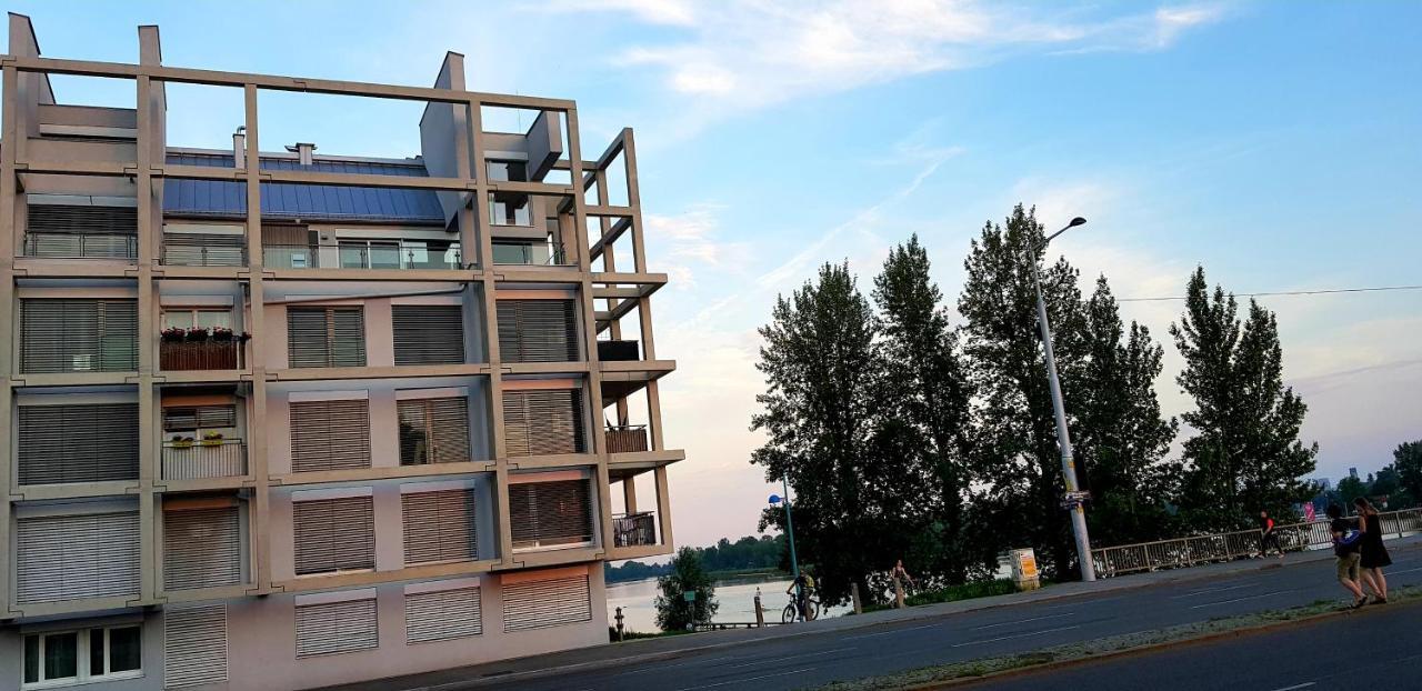 Trendy Danube Apartment - Close To Un ウィーン エクステリア 写真