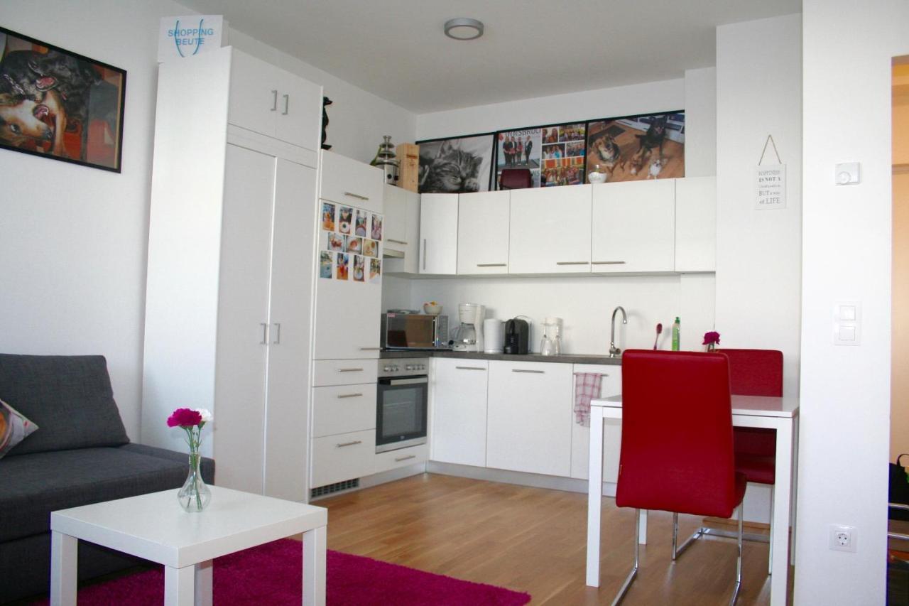 Trendy Danube Apartment - Close To Un ウィーン エクステリア 写真